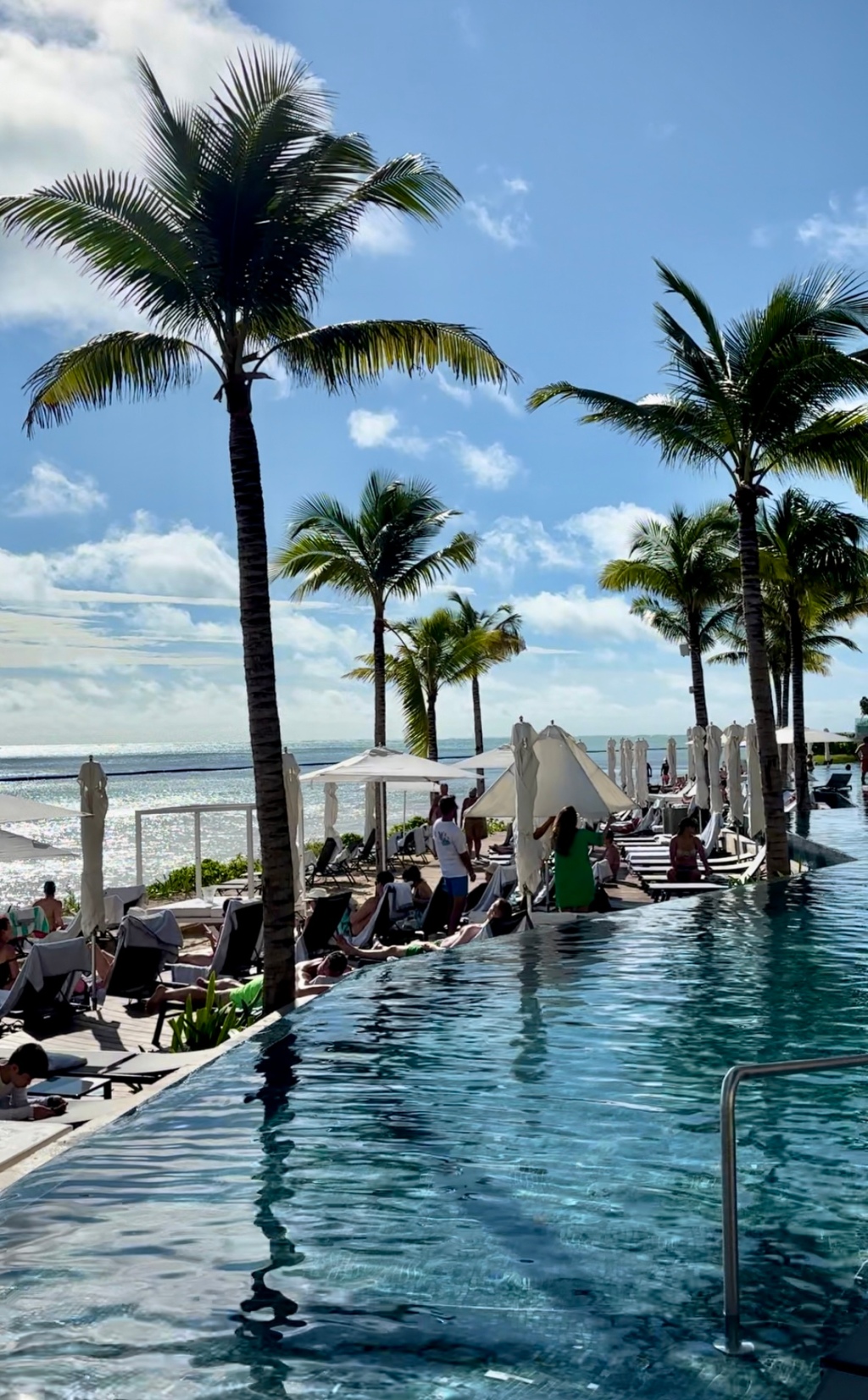 Hotel Review: The Hilton Cancun All Inclusive 